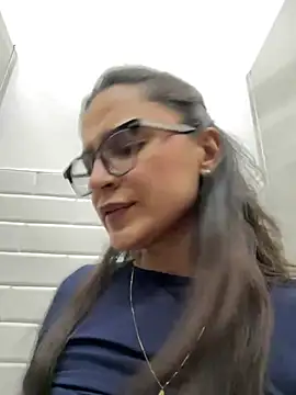 Gia_Mazzon - GO TO BATH AND TEASE US