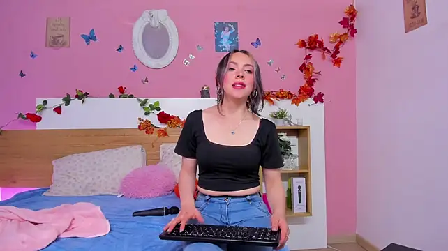 AshleyBenoitt - Show the Queen's Breasts 🍒+ Oil