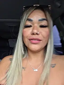 ZOE-LAKSMI - Fingering
