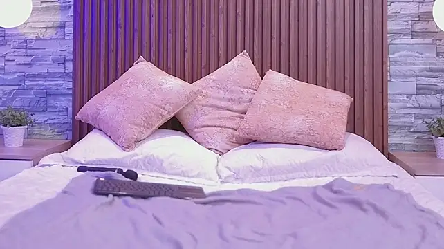 Mia_milf_x - undress me