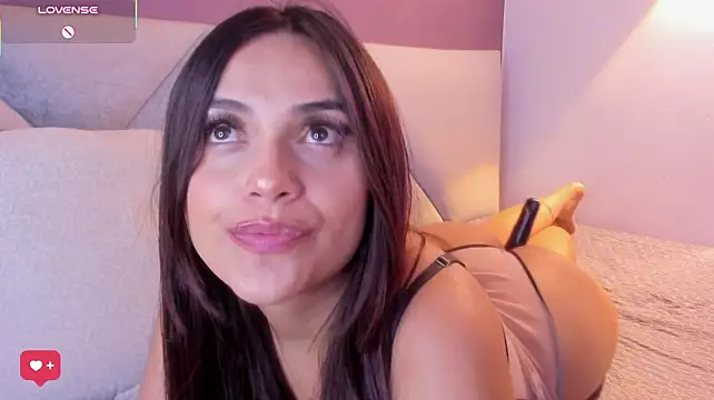 Katrina_kaif_x - bite my lips and wet my pussy