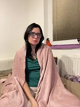 Marketatomas - Kouření Dilda nahoře bez 1.5 min.