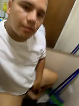 Patricio_02 - My boss lets me suck his dick