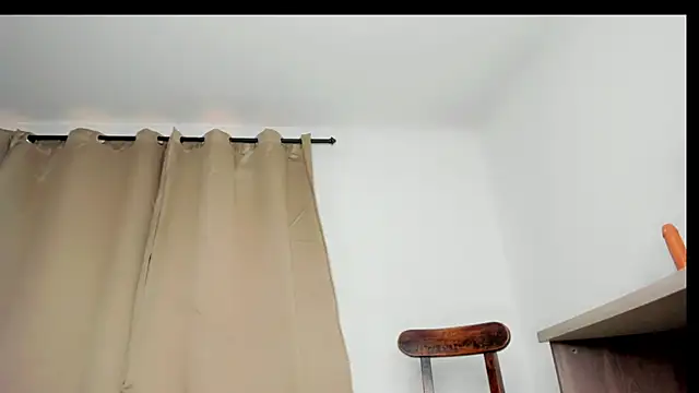 Genesis_Sandoval - SHOW IN THE SHOWER