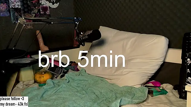 Fluffy_Cloude - fuck ass with plug(L)