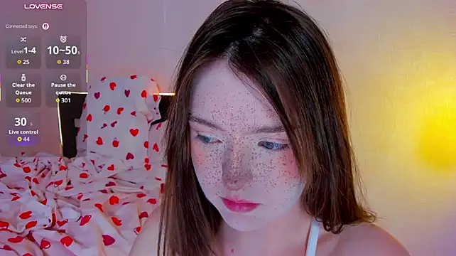 Lexxxxxxi - play tits