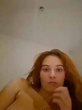 Sweetsophie69 - boobs out 5 min