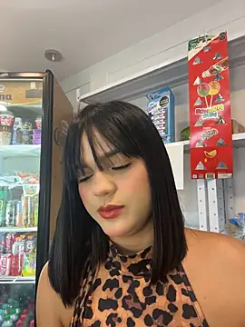 Bella-Ferrer - 5 min in doggy for you