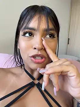 Chel__ - SPREAD MY LEGS + RUB MY PUSSY OVER PANTY