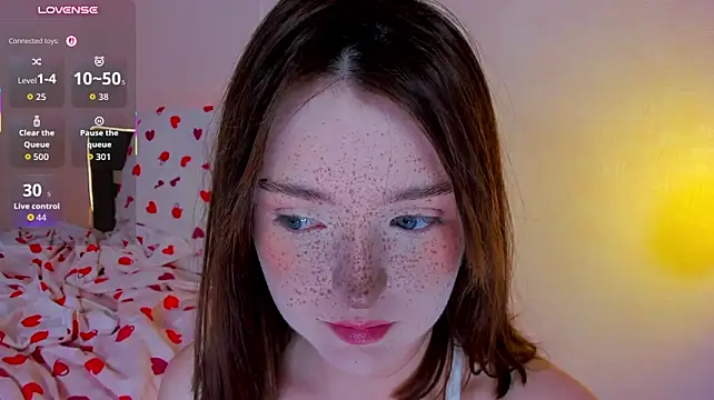 Lexxxxxxi - play tits