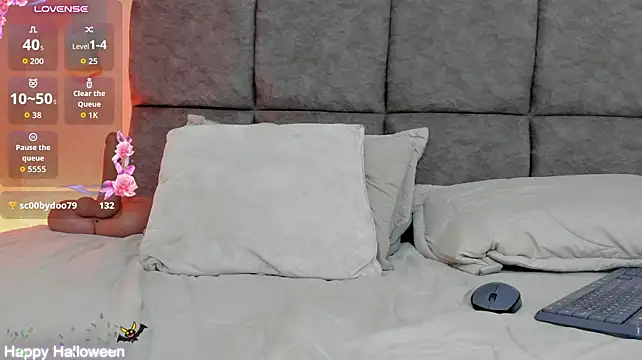Issawalton - masturbate with dildo💦💋