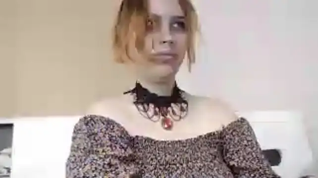 RedieChloe - i’ll read your tarot cards