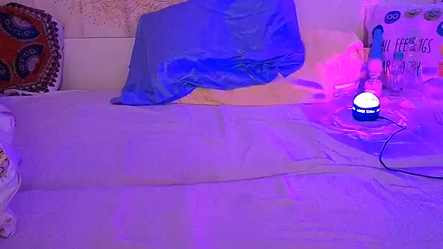 Enchantyy - érzéki popsi olajozás / oiling my booty