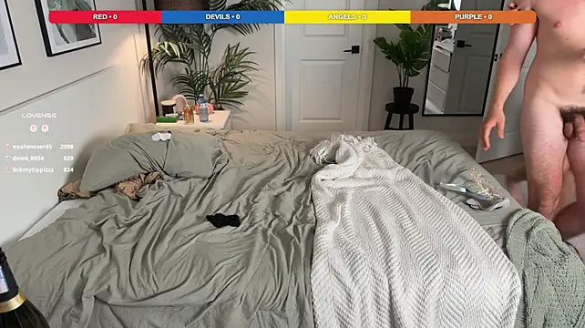 Lilpinkbean - Play with boobs