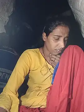 Pinki_thakur_1