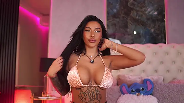 AishaaDevoe - Hot striptease 💃