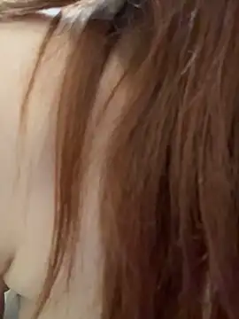 Freaky__Nikki - take off my top fully