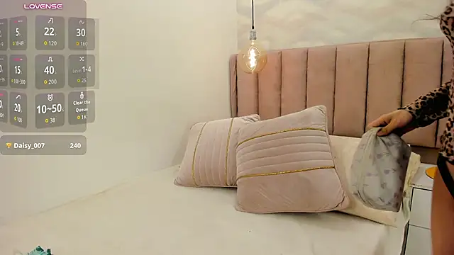 Amy_lively - SPANK TITS X 10