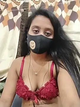Trisha-26 - Open nude show