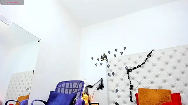 Esmeralda06 - Erotic dance without bra + oil