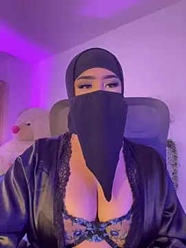 Yasmin_cute - Ride slow an deep my favorite dildo