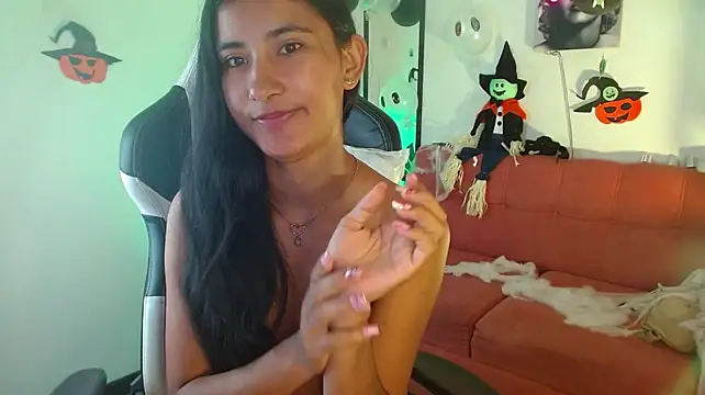 Flaquita_as - show and spit in my big boobs