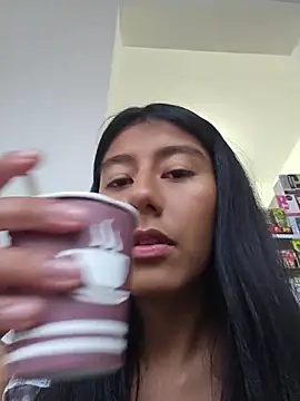 Carla_Alvez - Hi cute carla 🥰