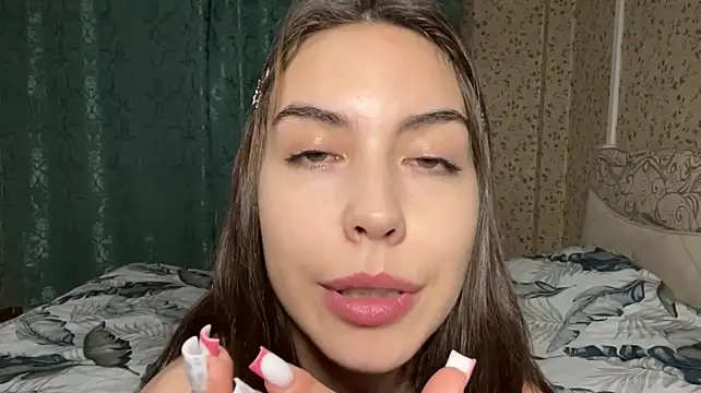 LaiWeatherford - Play with boobs under bra 😻💋
