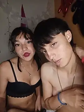 Angelaluxx - jugar con la pussy + dildo