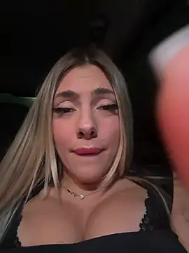 FrancescaNappi - SPUTA SULLE TETTE ( SPIT ON BOOBS)