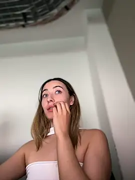 Kloe__t18 - Show boobs and drooling At library