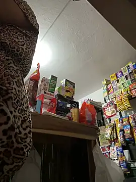 Lannabellx - Boobs in the market 🤫