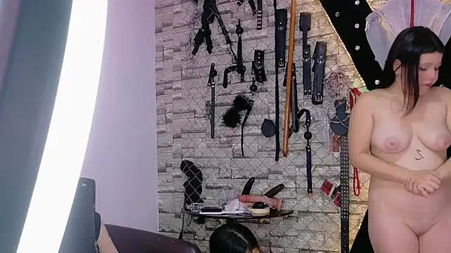 Denna_bdsm_ - spanks in boobs x 15