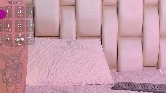 Shasa_8 - Play my sweet pussy 🍭🔥