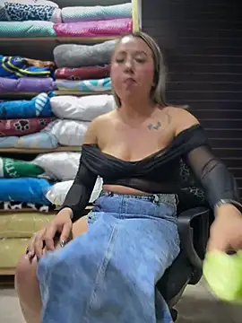 VIOLETA-25_ - SHOW BOOBIES IN PUBLIC+ OIL + AHEGAO😈