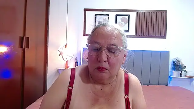 Bonny_morgan - Spank boobs x6