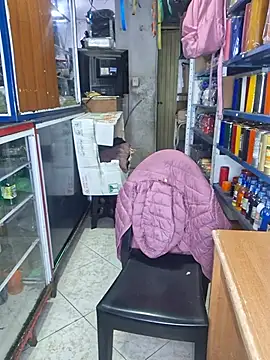 Isa_bella95 - Squirt in shop