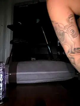 Bitch_Marley - Finger in ass deep