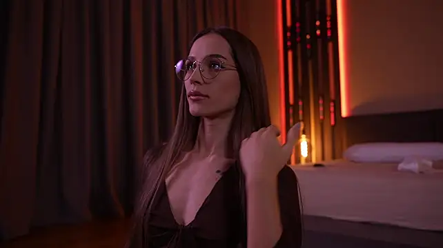 Oliviabennett2022 - Striptease...