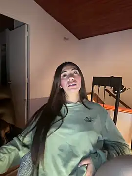 Emmily_d - Topless