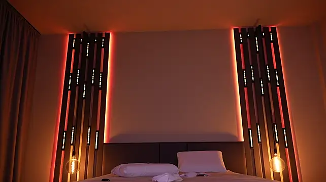 Oliviabennett2022 - Striptease...