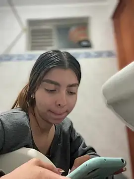 Cloew_Marz - Fingers a pussy + erotic dance + oil