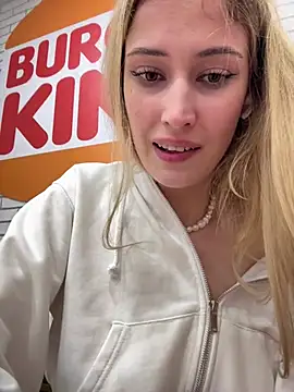 Blonde_exe - rildo fuck on chair at burger king