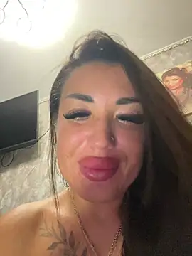 RuslanaXX - Squirt and drink