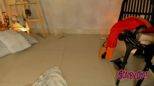 Nicolemorelli2 - REVEAL THE NEXT CLUE: PUSSY