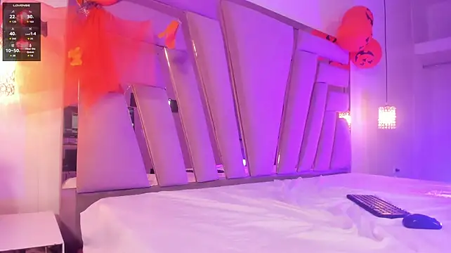 AnnitaVoss - Plug stretches my ass take x1m💦😈