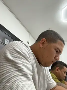 Patricio_02 - My boss is naked and I suck his duck
