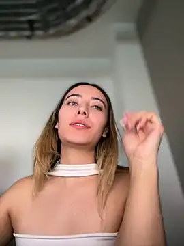 Kloe__t18 - Show boobs and drooling At library