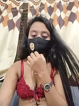 Trisha-26 - Open nude show