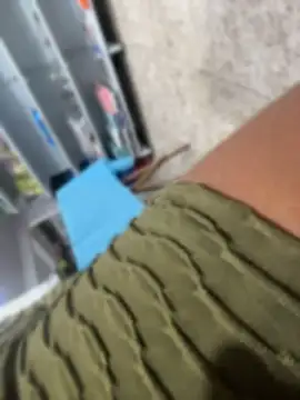 Girl_docinho - SOCANDO dildo no CÚ na ACADEMIA👿👿👿👿